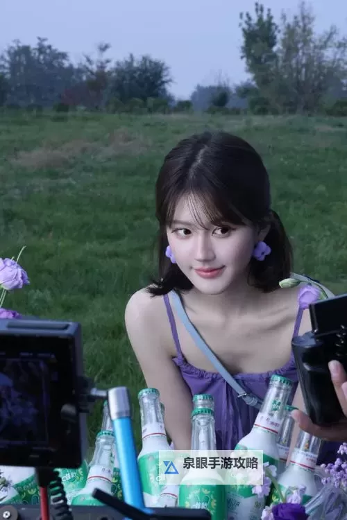 赵露思AI人脸替换打扑克视频热传 网络爆红引发热议图1