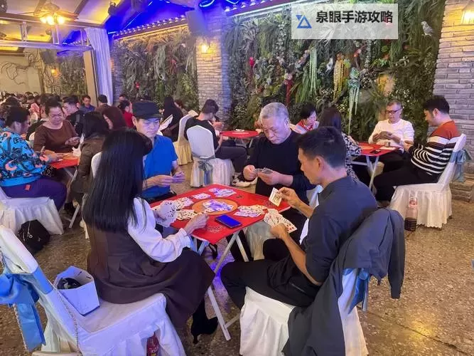 劲爆视觉体验：剧烈运动打扑克免费视频完整版راز图1