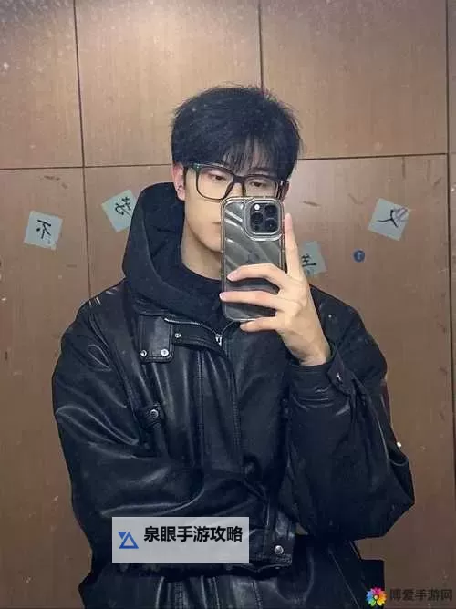 探索中国Chinese帅哥twink:青春魅力与时尚风采的完美演绎图1