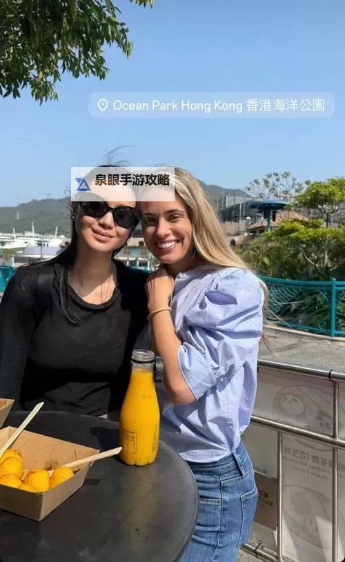 探索香江自拍视频:港城街头的真实记录图1