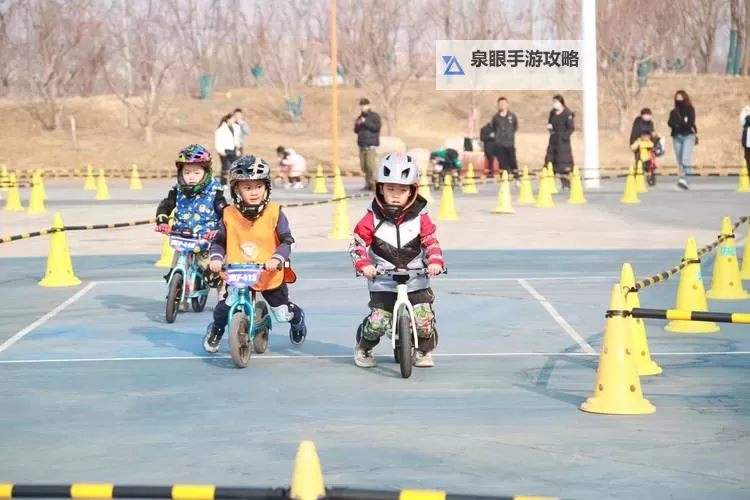 在车里剧烈运动：探寻高强度锻炼的极限挑战图1