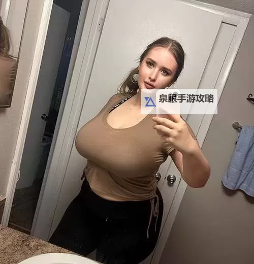 揭秘外国最大的成人：全球成人市场的巨头之谜图1